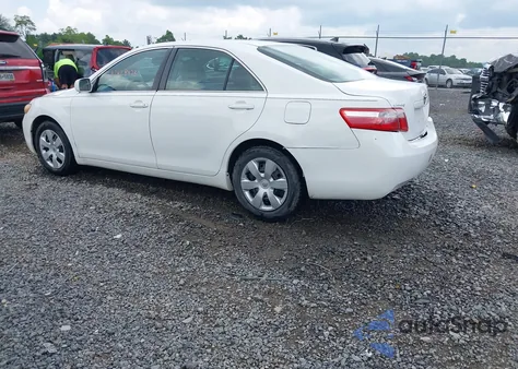 2009 Toyota Camry Le z USA, uszkodzony, nr VIN 4T1BE46K29U846576